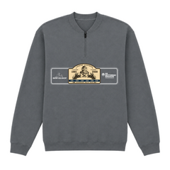 BMW GS Dakar Hommage 1/4-Zip Sweatshirt "Legendary Rally Raid" – exklusiver Motorrad-Troyer - Charcoal (Solid)